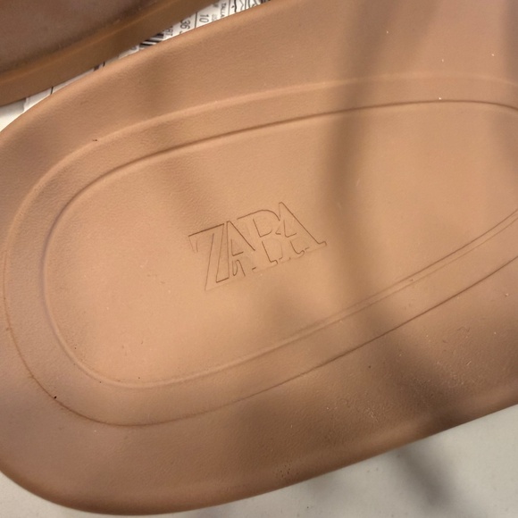 Zara flat scrappy sandal BRAND NEW size 10 - Picture 2 of 4